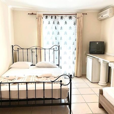 Calypso Hotel Siviri Luaran gambar