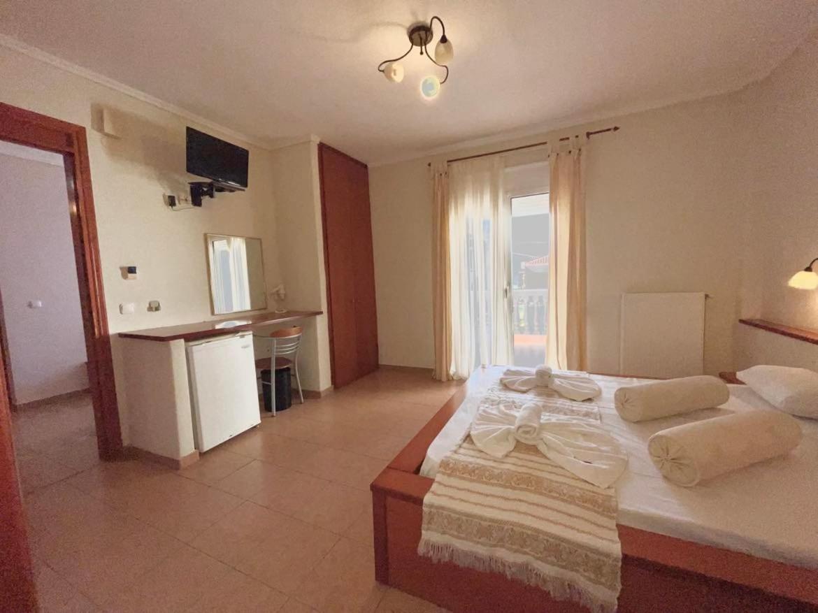 Calypso Hotel Siviri Luaran gambar